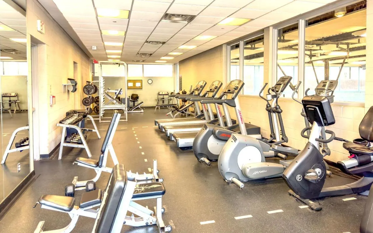 Private Cozy Room In Downtown Toronto, Steps To Subway & Cn Tower 0*, 多伦多