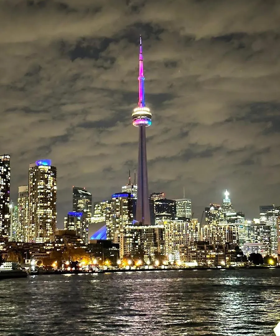 Private Cozy Room In Downtown Toronto, Steps To Subway & Cn Tower 0*, 多伦多 加拿大